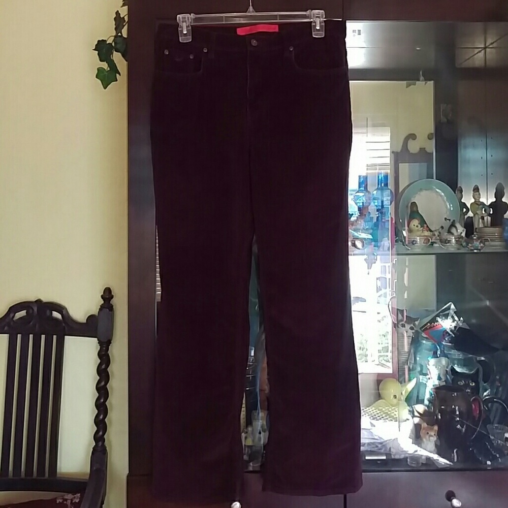 Gloria Vanderbilt Corduroy Jeans. Size 16 petite