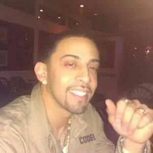 Meet your Posher, Reyes