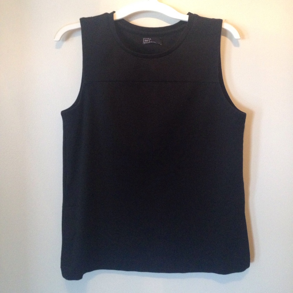 GAP sleeveless