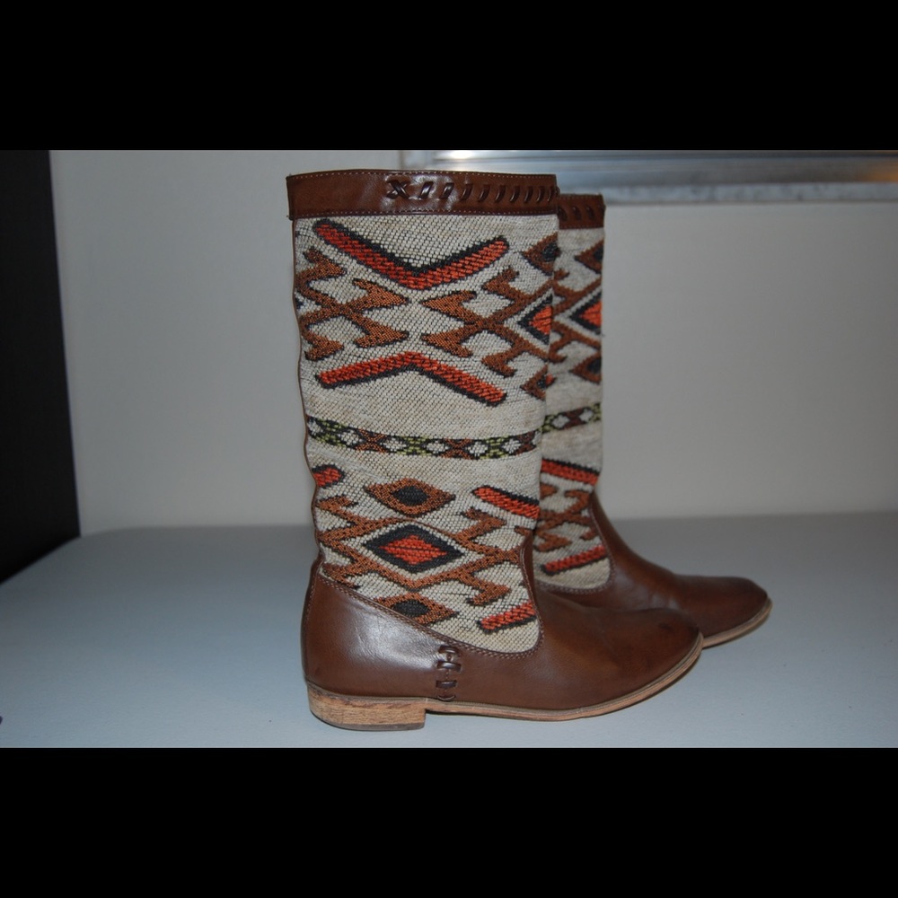 Nava boots