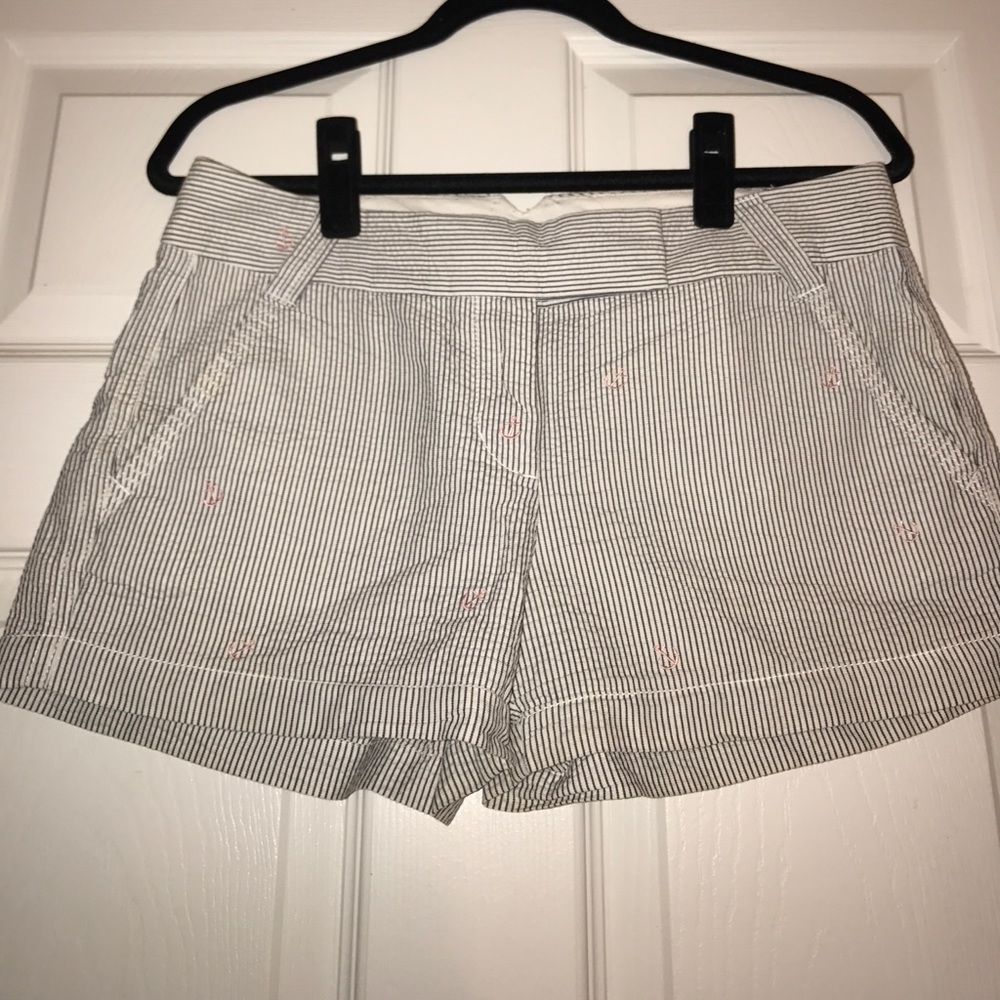 J. Crew seersucker city fit shorts sz. 6