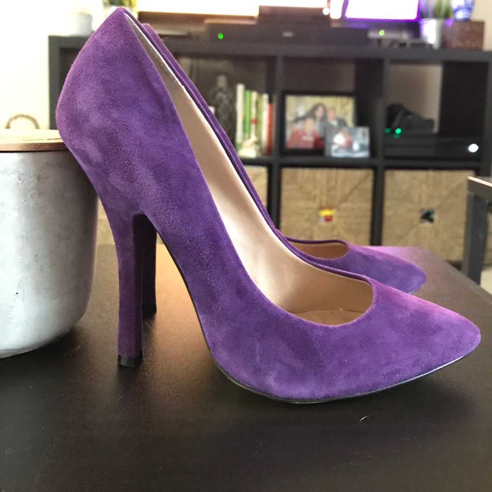 Suede Steve Madden Heel