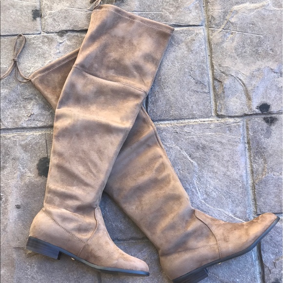 Flat Over-The-Knee Slouch Boot - Picture 6 of 7