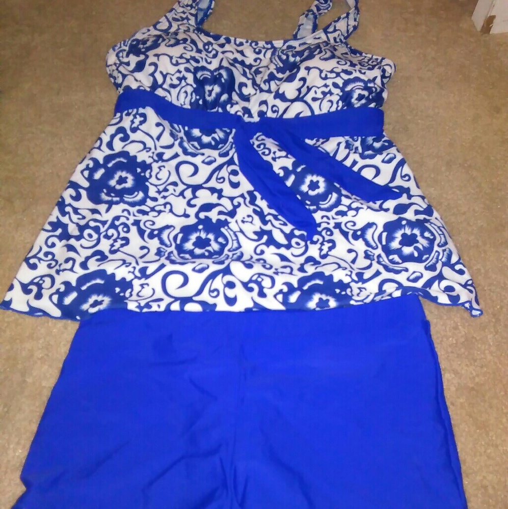 Nwot swimsuit