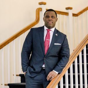 Meet your Posher, Chavien