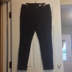 NWT Green Plaid Skinny Jeans
