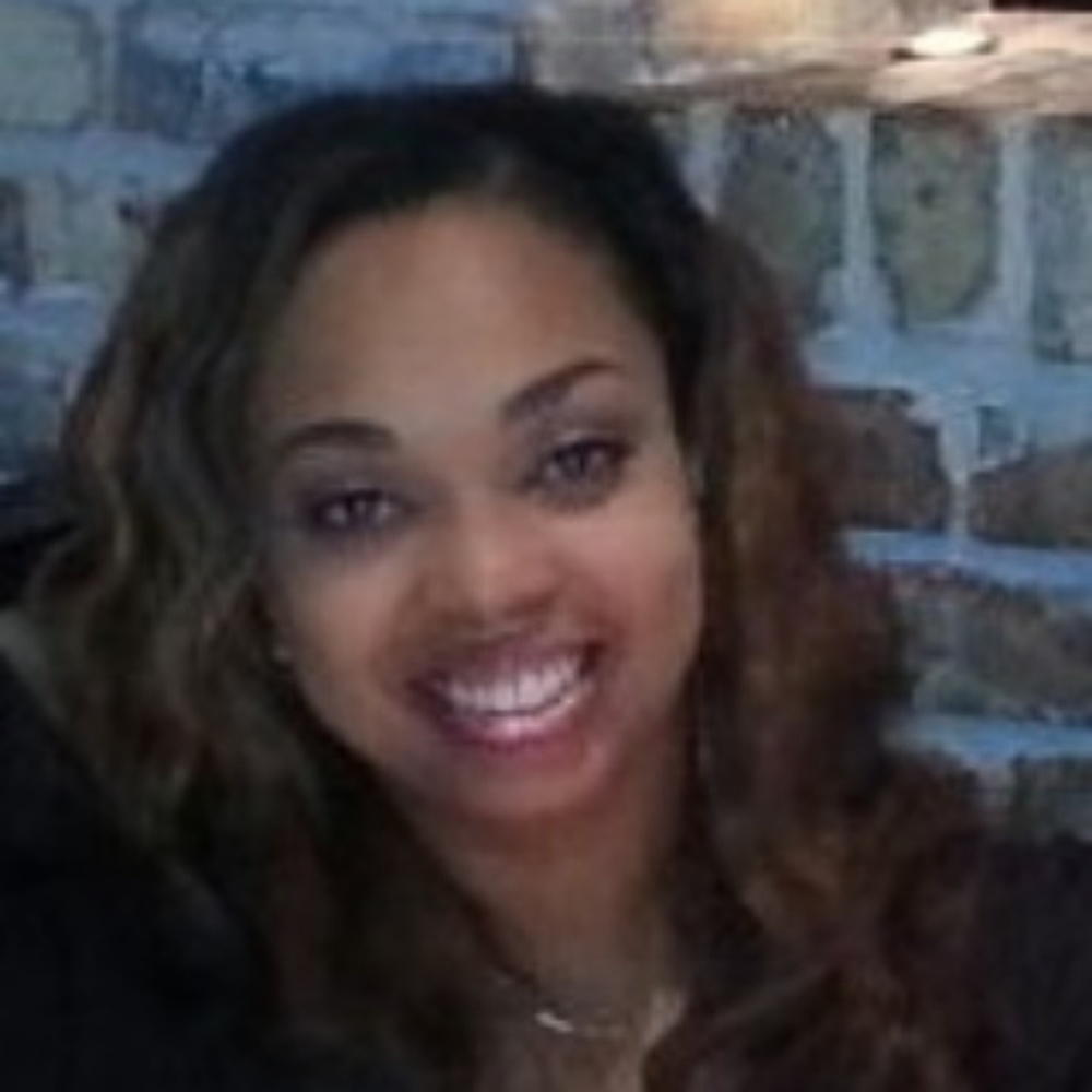 Meet your Posher, Alicia