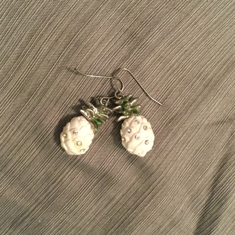 White pineapple rhinestone earrings