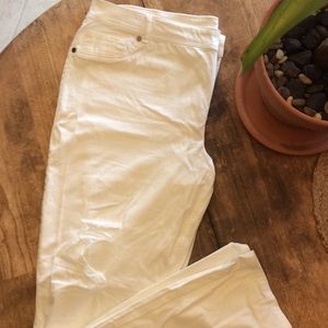 NEW White Distressed Denim Jeans