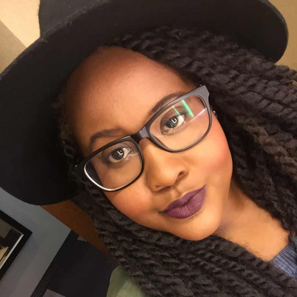 Meet your Posher, Ashley