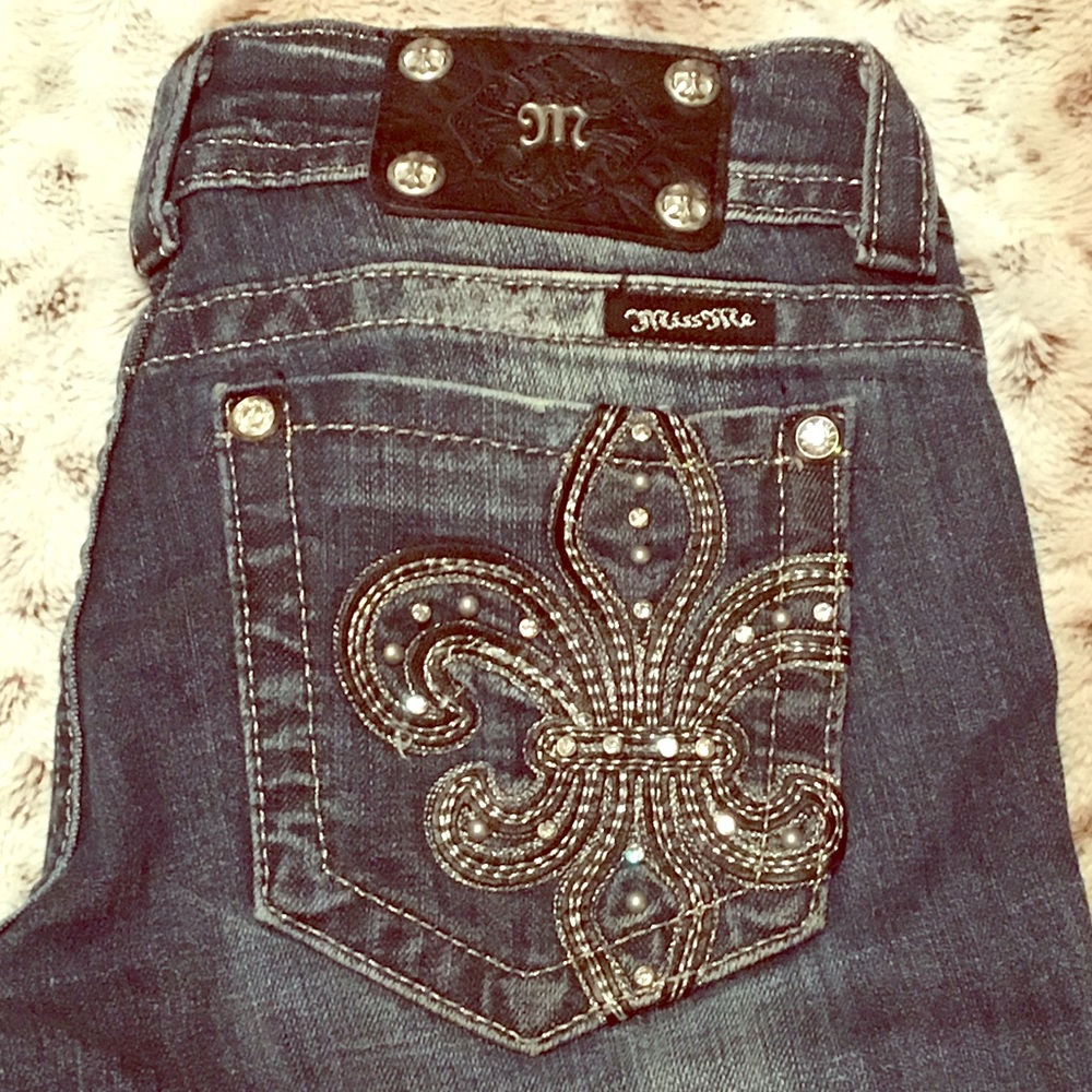 Miss Me boot cut jean size 27