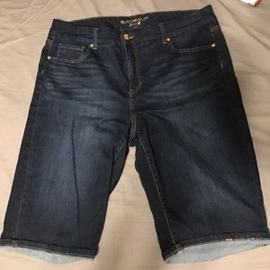 New Melissa McCarthy Denim Rolled Bermuda Short 22