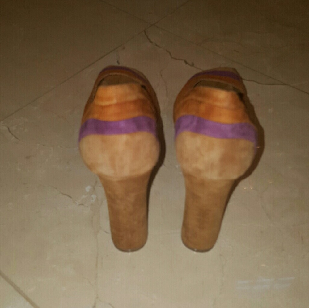Steve Madden Suede Wedged Platforms - Picture 3 of 4