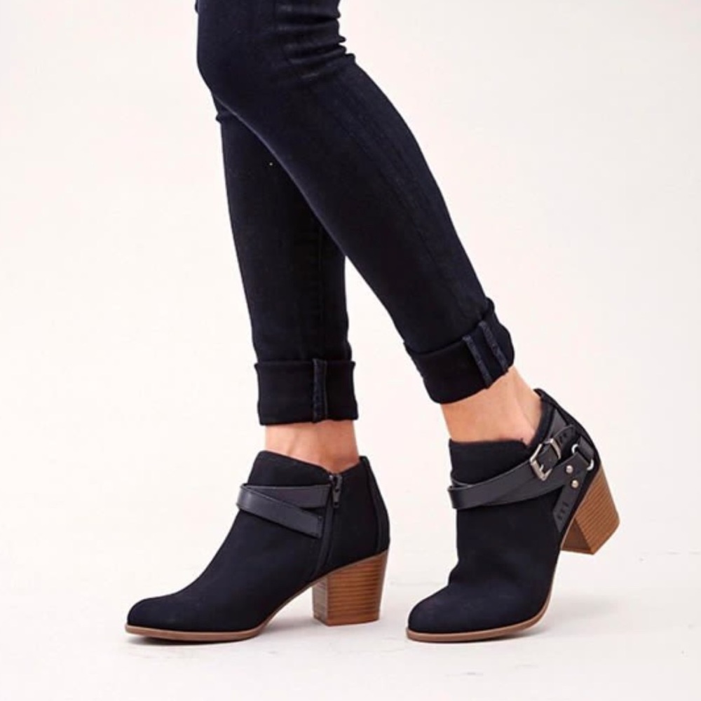 Burnished Oil Rubbed Toe Ankle Booties