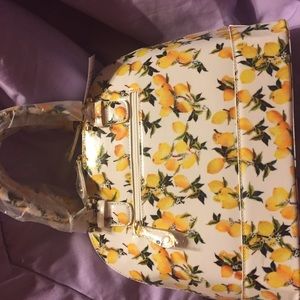 JustFab NWT Crossbody Satchel Lemon Print