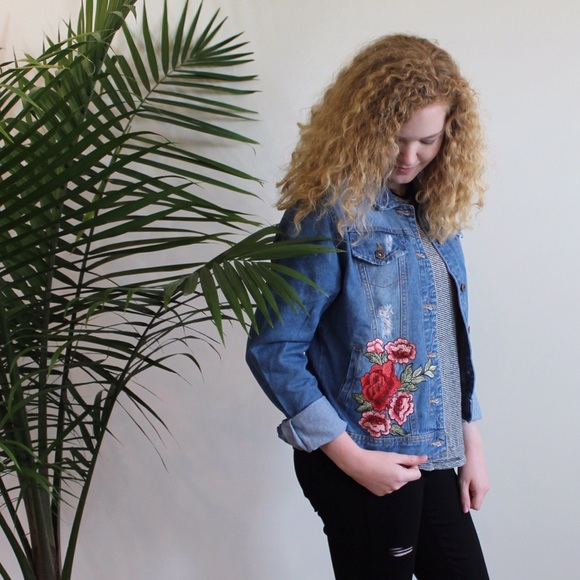 Embroidered Denim Jacket - Picture 5 of 6