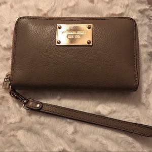 Michael Kors wallet