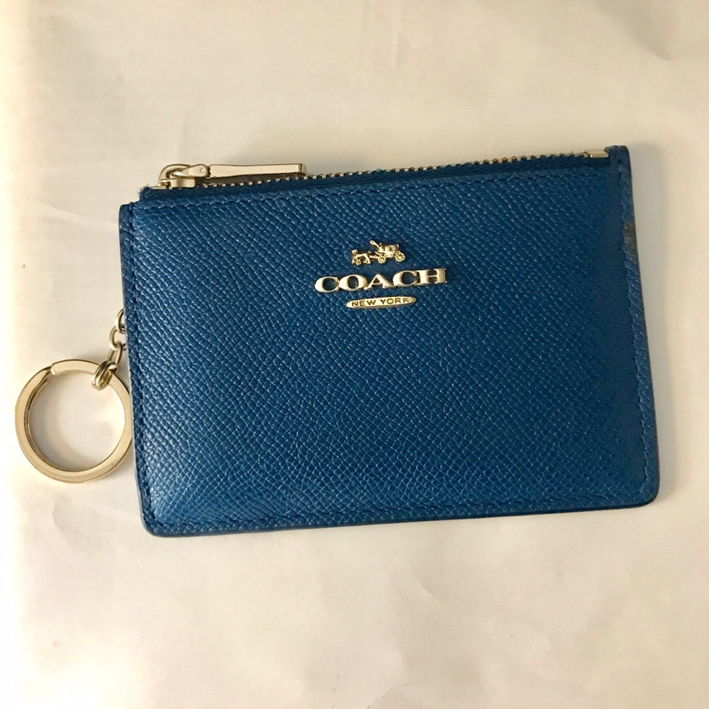 Coach ID holder