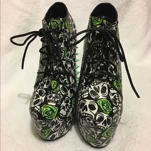 Red Kiss Mona Style heels