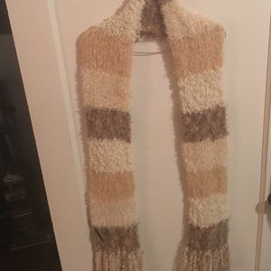 Fuzzy scarf