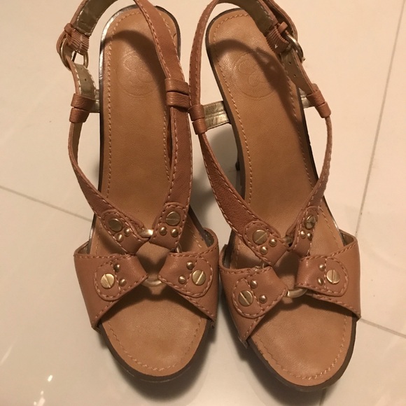 Jessica Simpson Shoes Wooden Heel Jessica Simpson Shoes Wooden Heel