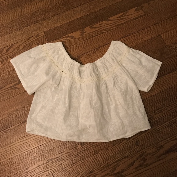 KENDALL AND KYLIE off the shoulder top - Picture 2 of 5