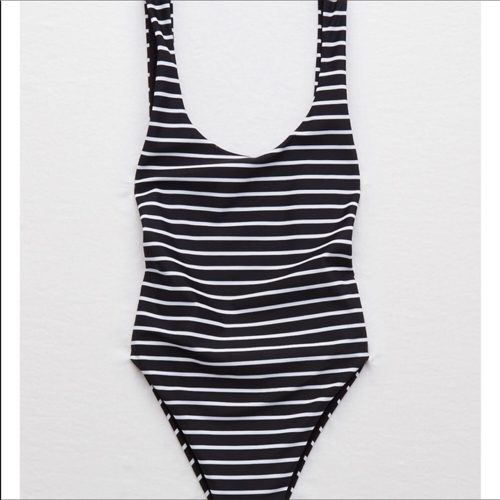 American Eagle super scoop swim