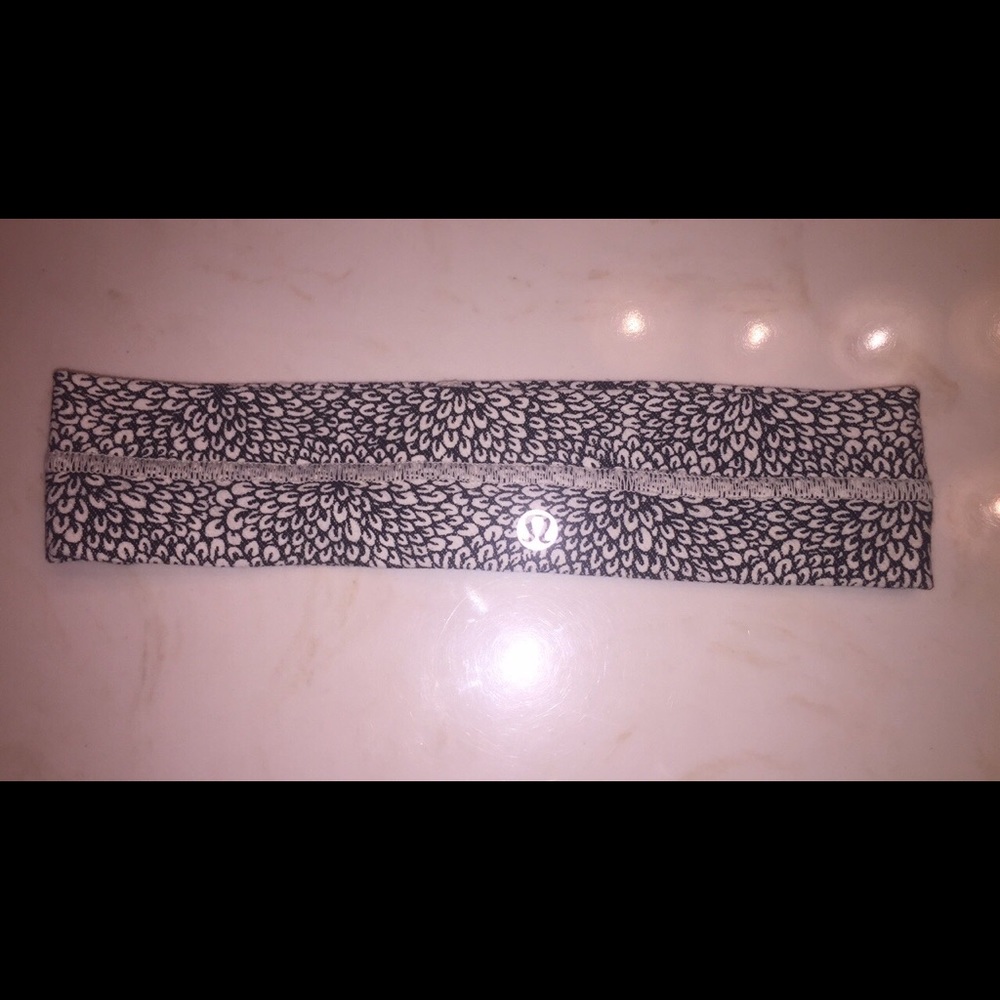 Floral print Lululemon headband