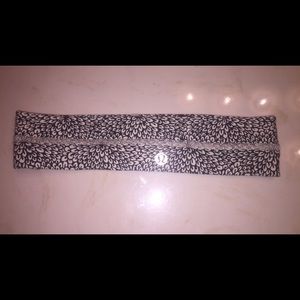 Floral print Lululemon headband