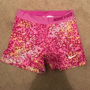 ❌❌❌SOLD ❌❌❌Pink Nike pro 3" training shorts