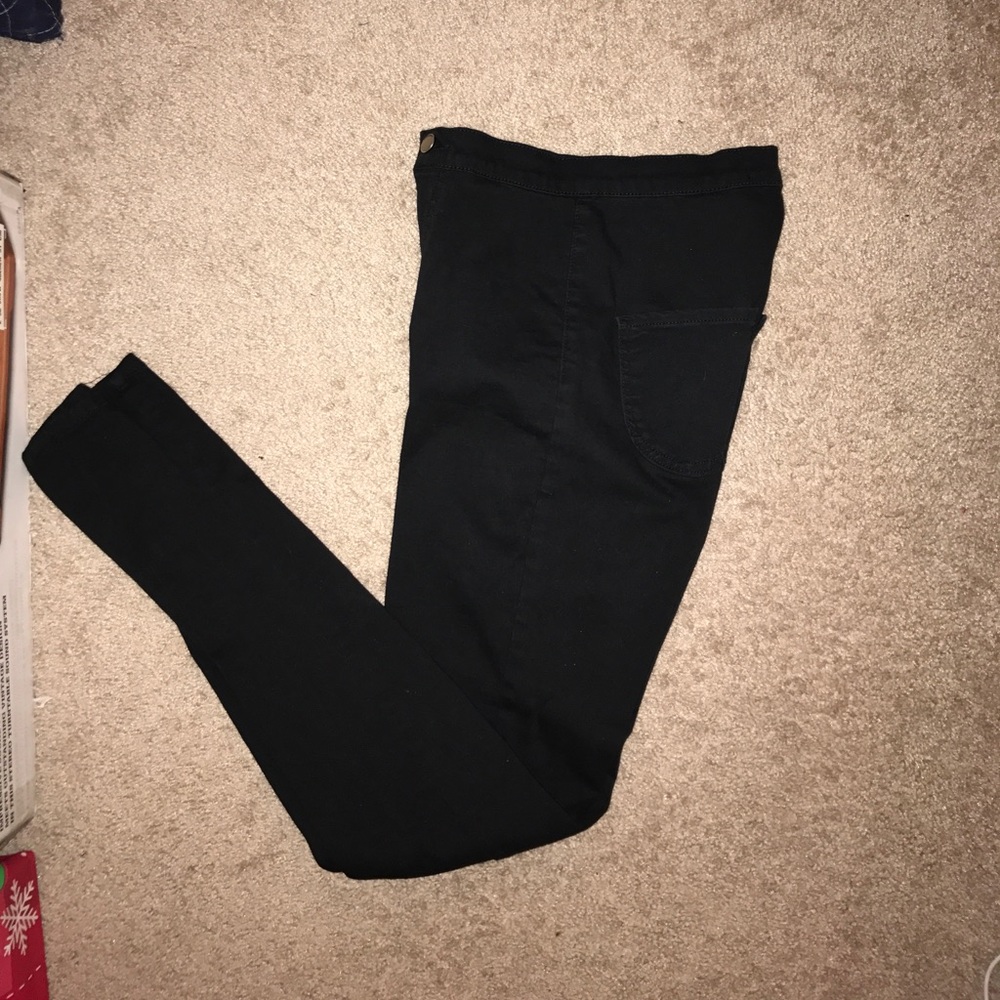High waisted black jeans