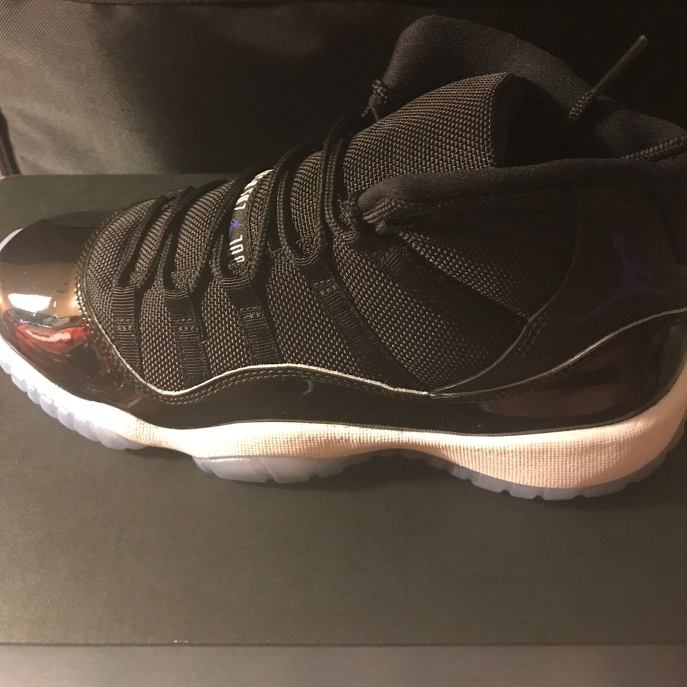 Jordan 11's