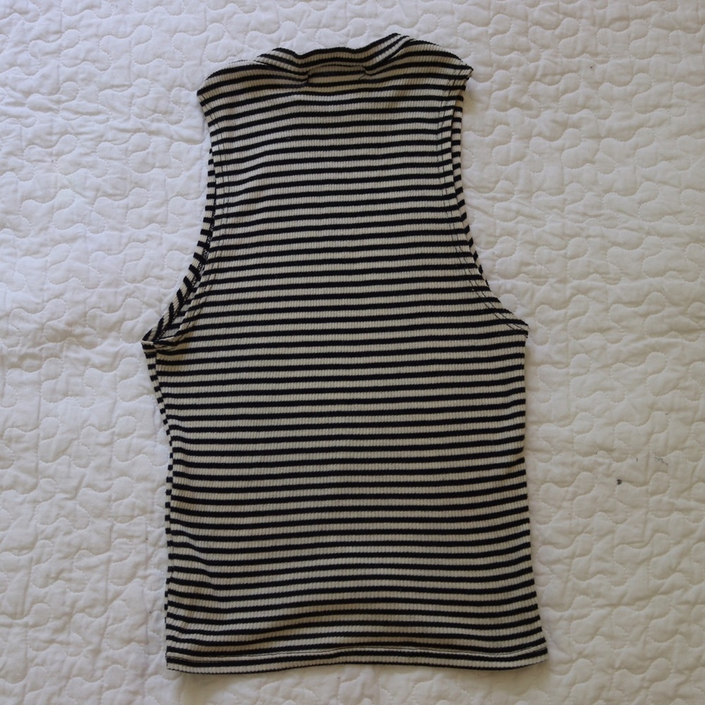 Shirt - Picture 2 of 2