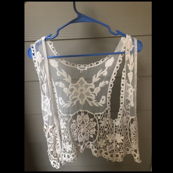 White Lace accent piece - Picture 1 of 2