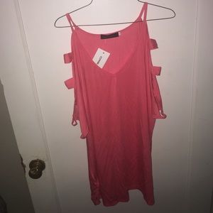 Coral/pink open shoulder top