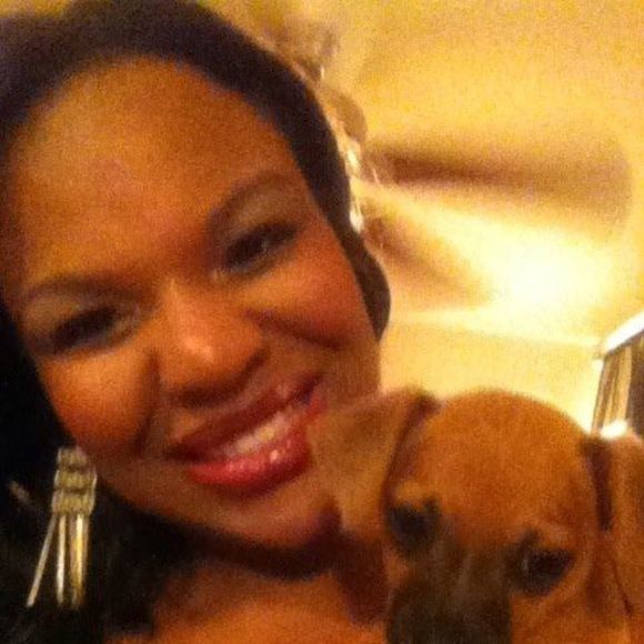 Meet your Posher, Ciara - Picture 4 of 4