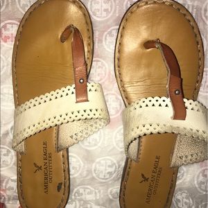 American Eagle flip flops