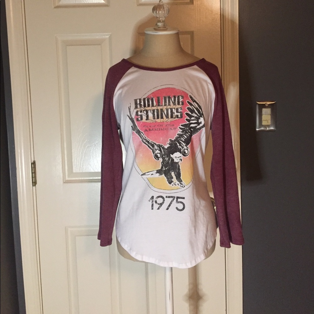 long sleeve graphic t-shirt