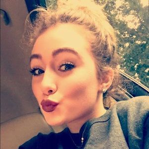 Meet your Posher, Jenna