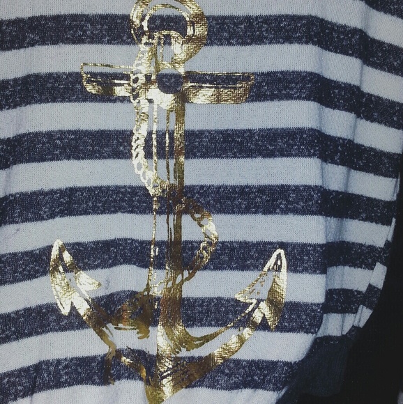Blue&white Long sleeved crop top w/ gold anchor - Picture 1 of 3