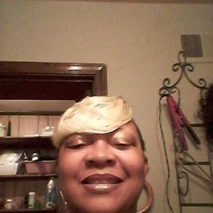 Meet your Posher, Alisa