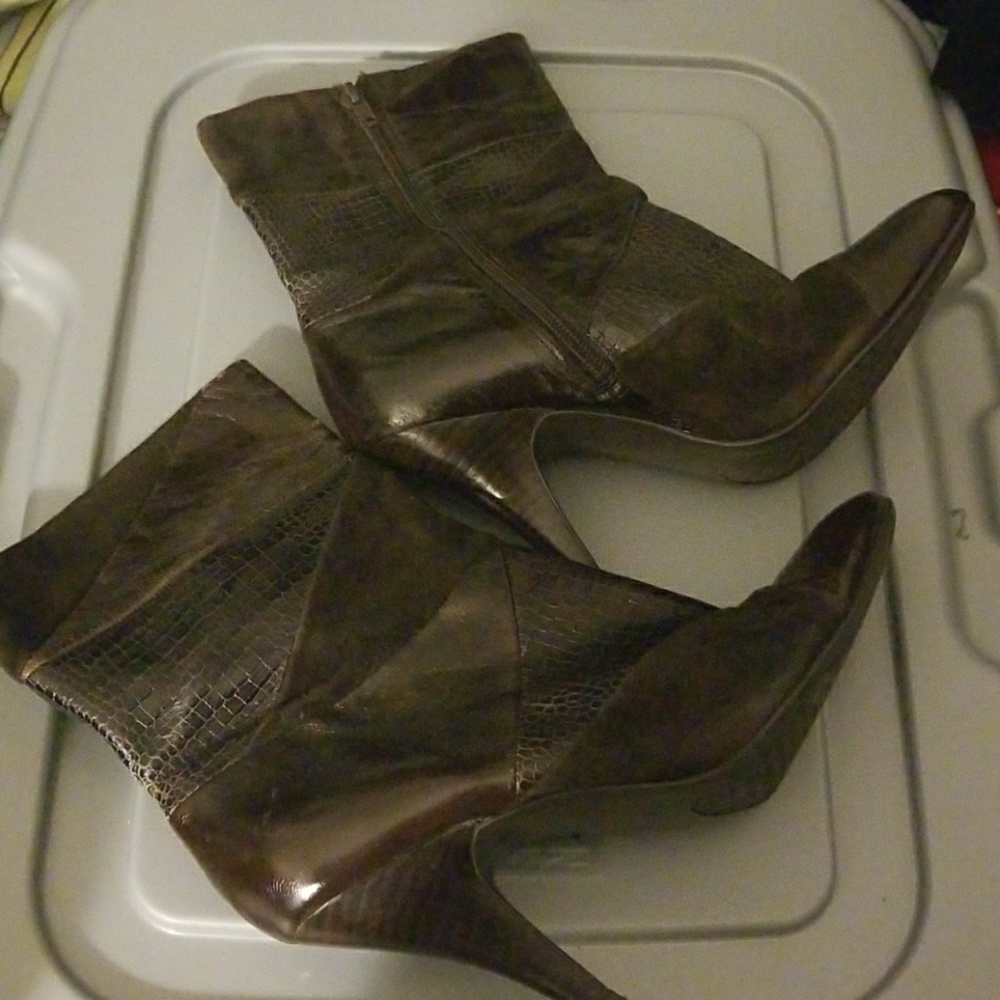 Brown boots