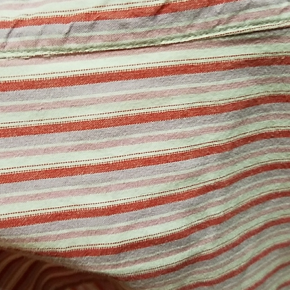 Mens button up - Picture 3 of 3
