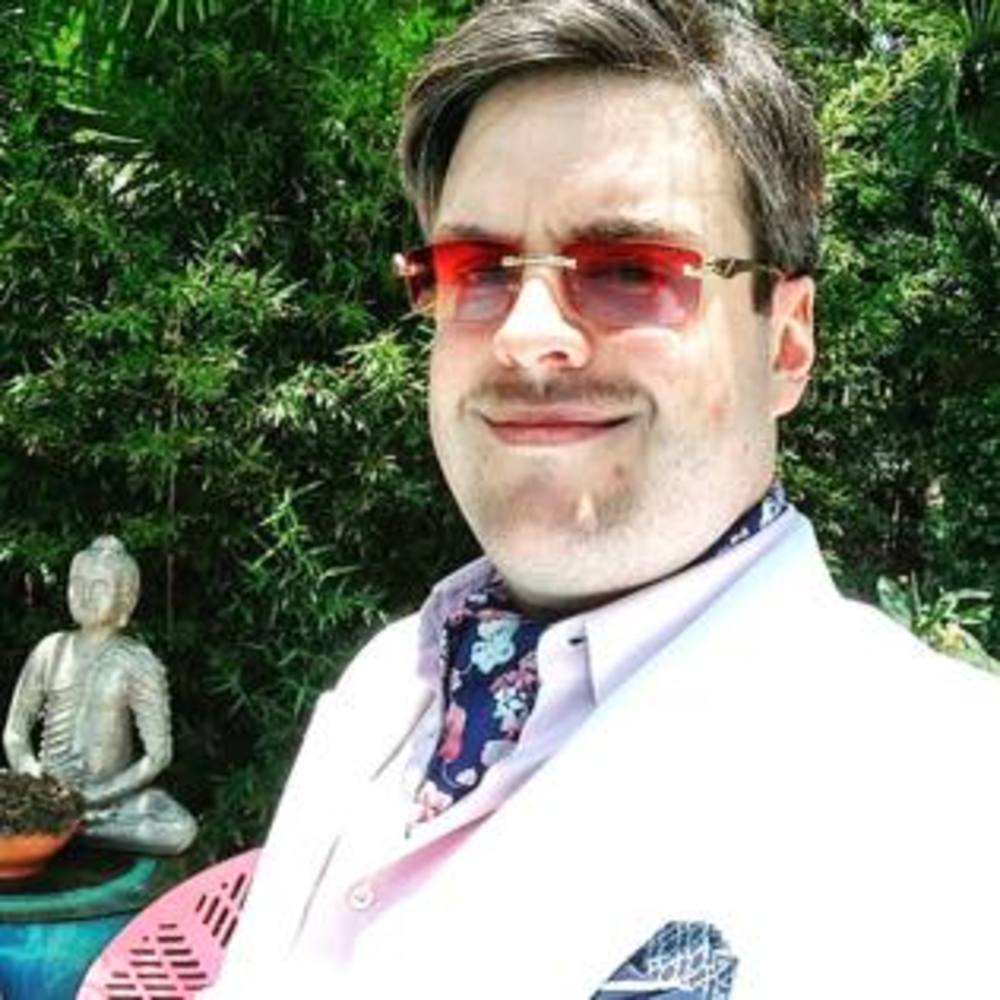 Meet your Posher, Zachary