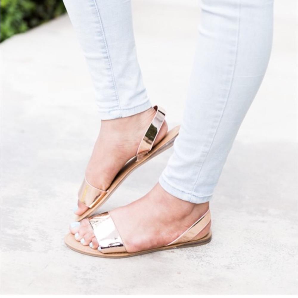 Rose gold chic strap sandal🌹
