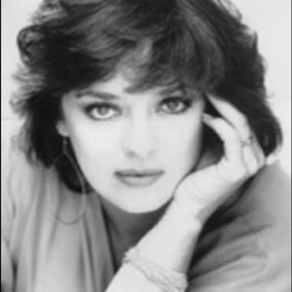 Meet your Posher, Dee