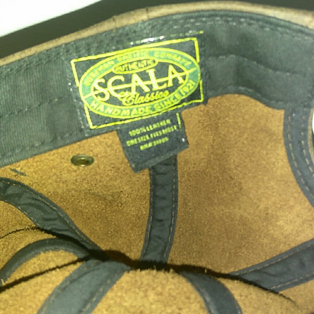 Leather hat - Picture 2 of 3