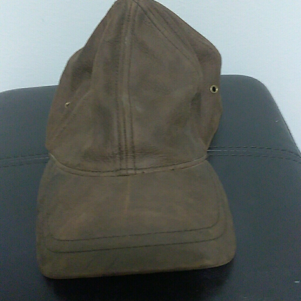 Leather hat - Picture 3 of 3