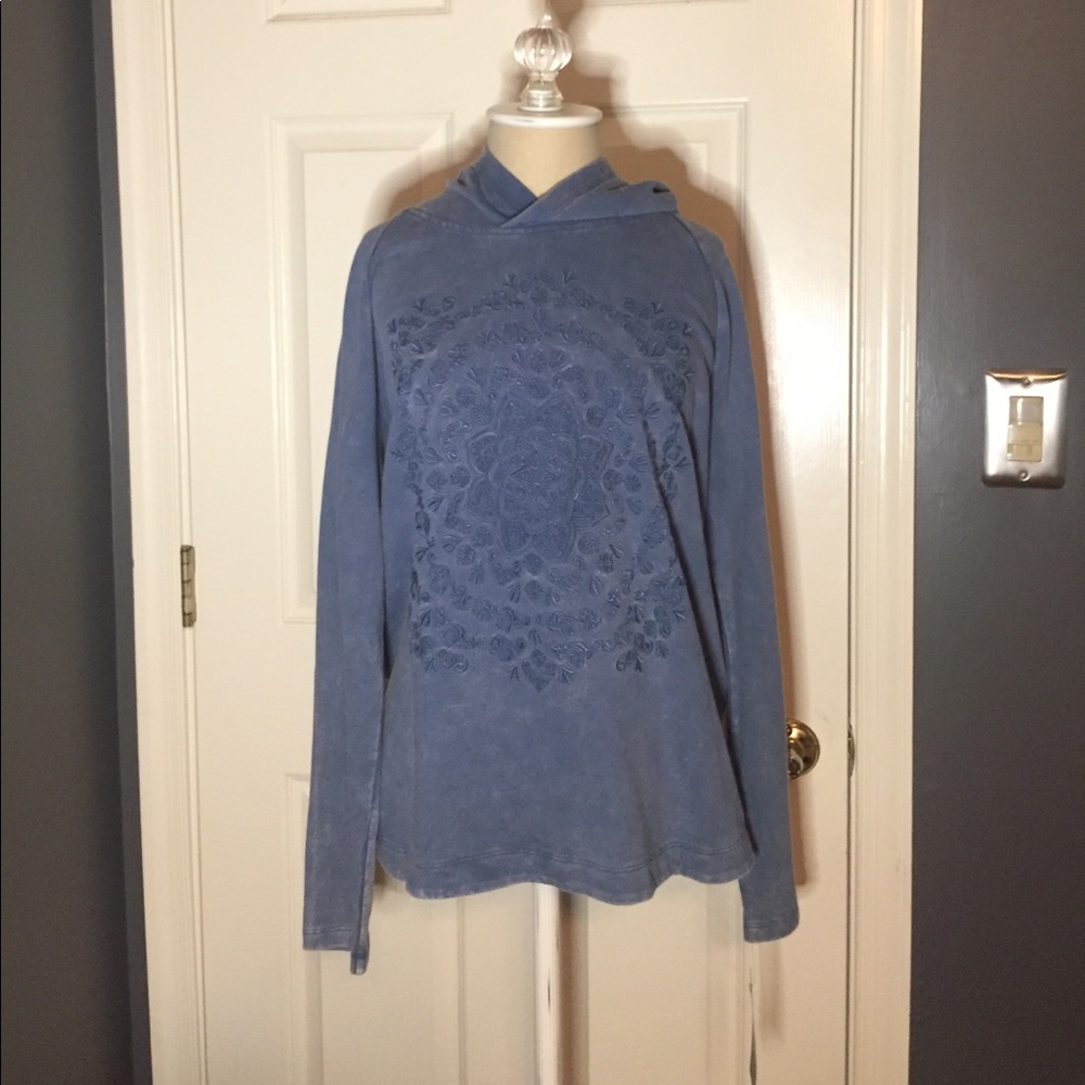 sweatshirt