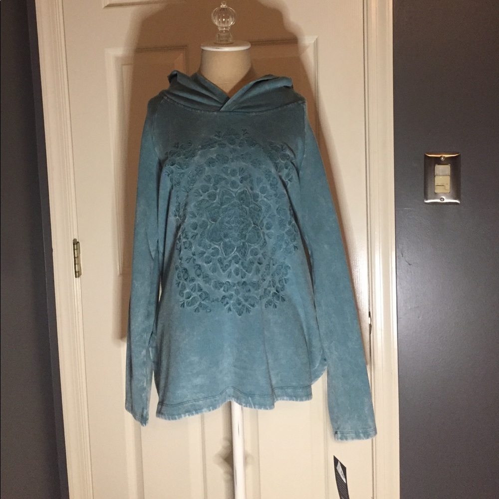 sweatshirt